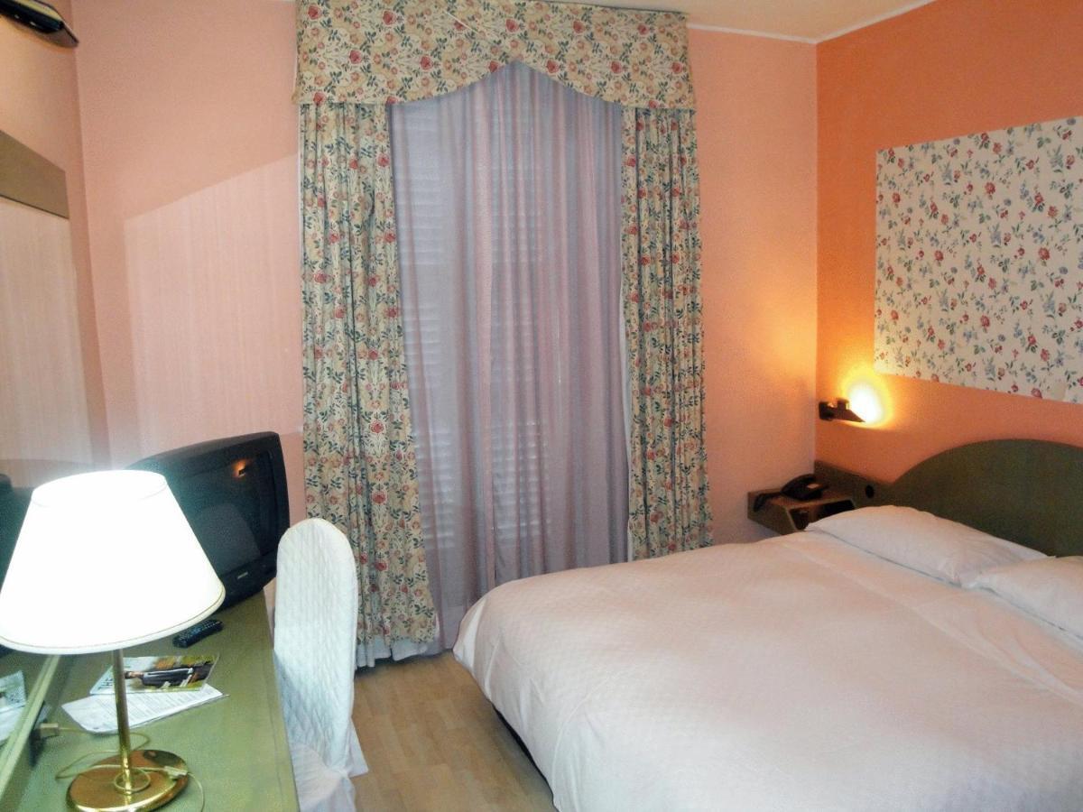 Hotel Due Mondi Turin Bilik gambar